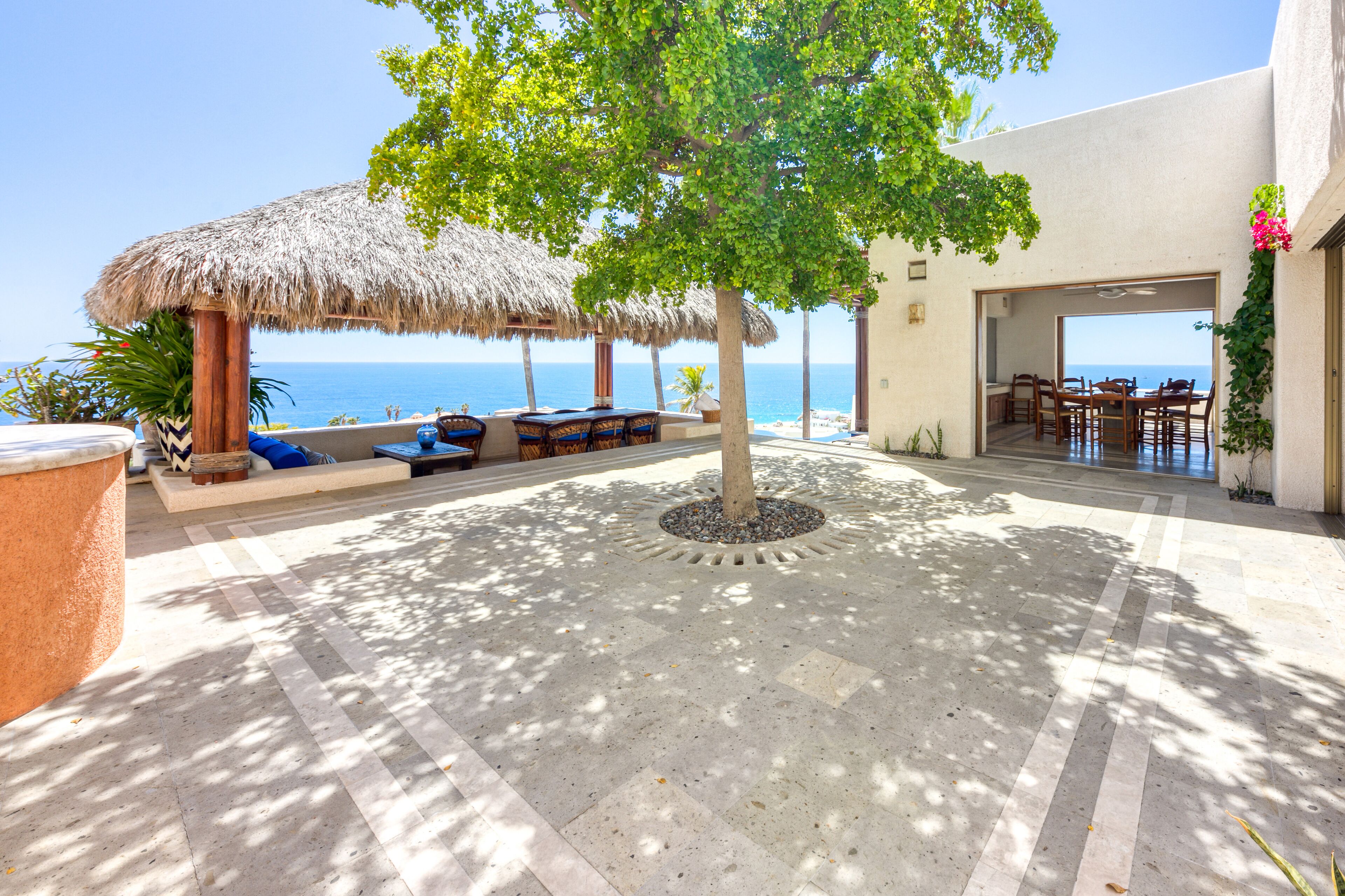 Gorgeous ocean views!Welcome quesadillas& margarita,Shuttle to the home.Pool 86