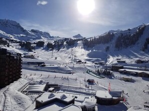 Snow and ski sports - Wifi, 100m from ski slopes, 4th floor, view ski slopes, balcony, tv, ski locker, 35m², La Plagne (La Plagne)