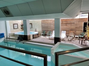 Indoor pool - 150m from ski slopes, 1st floor, view ski slopes, fitness, swimming pool, sauna, tv, ski locker (Eaux-Bonnes)