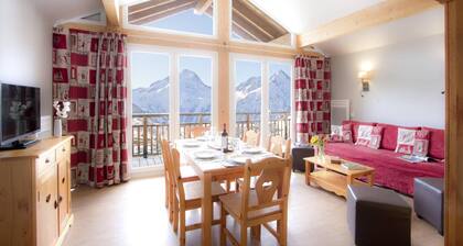 Resort center, swimming pool, tv, ski locker, 60m², Les 2 Alpes