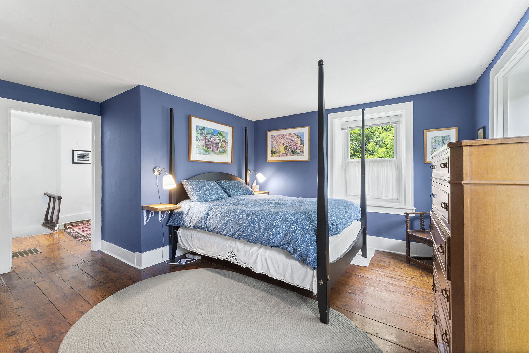 The Eclectic Shamba Inn with Private Creek Access / Sunroom / Firepit