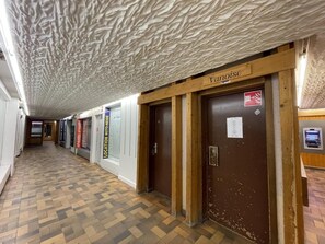 Interior - 10m from ski slopes, 1st floor, tv, ski locker, 24m², Les Menuires (Les Menuires)