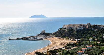VILLA CORBEZZOLO between nature and the sea