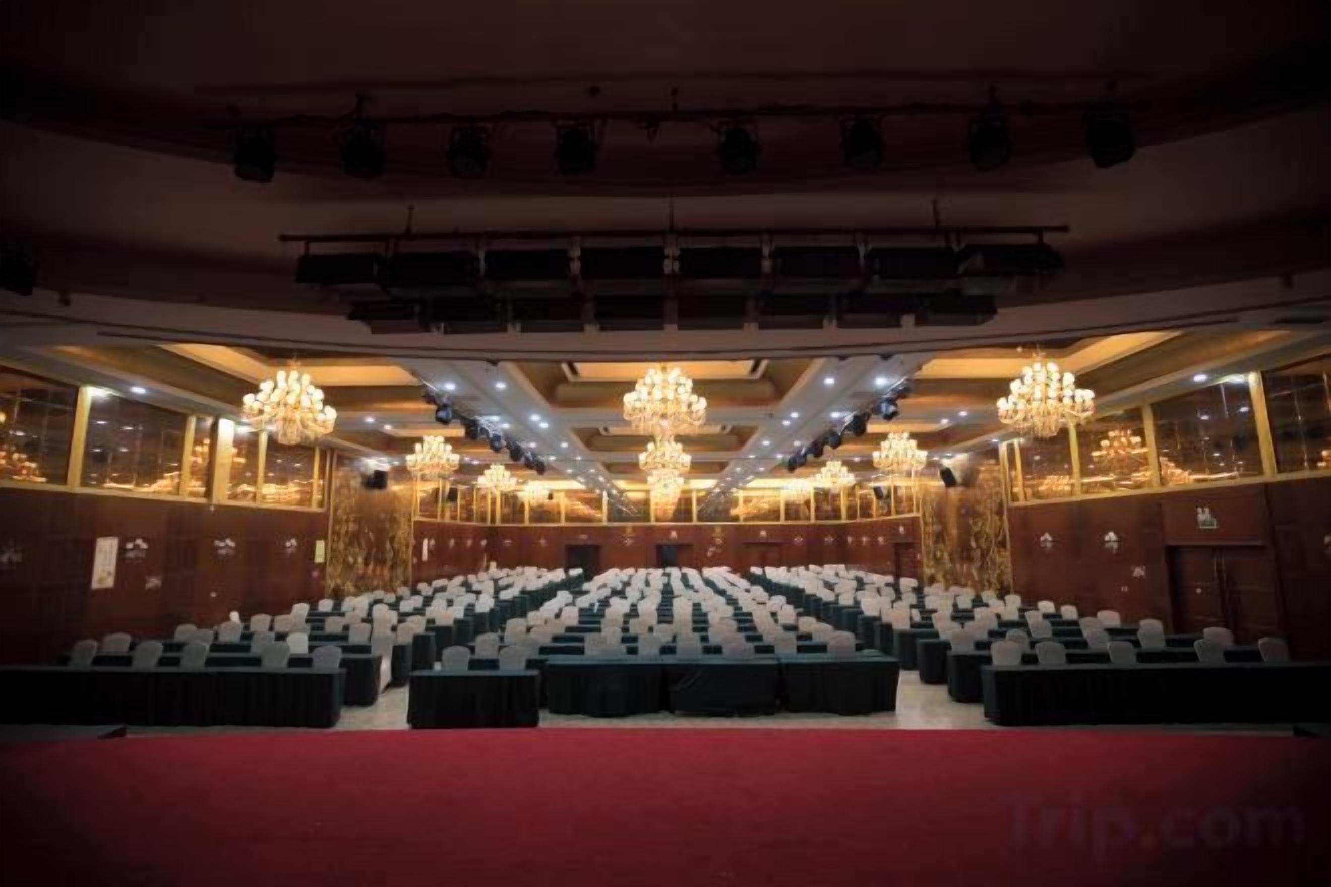 Banquet hall