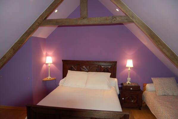 1 bedroom, iron/ironing board, free WiFi, bed sheets