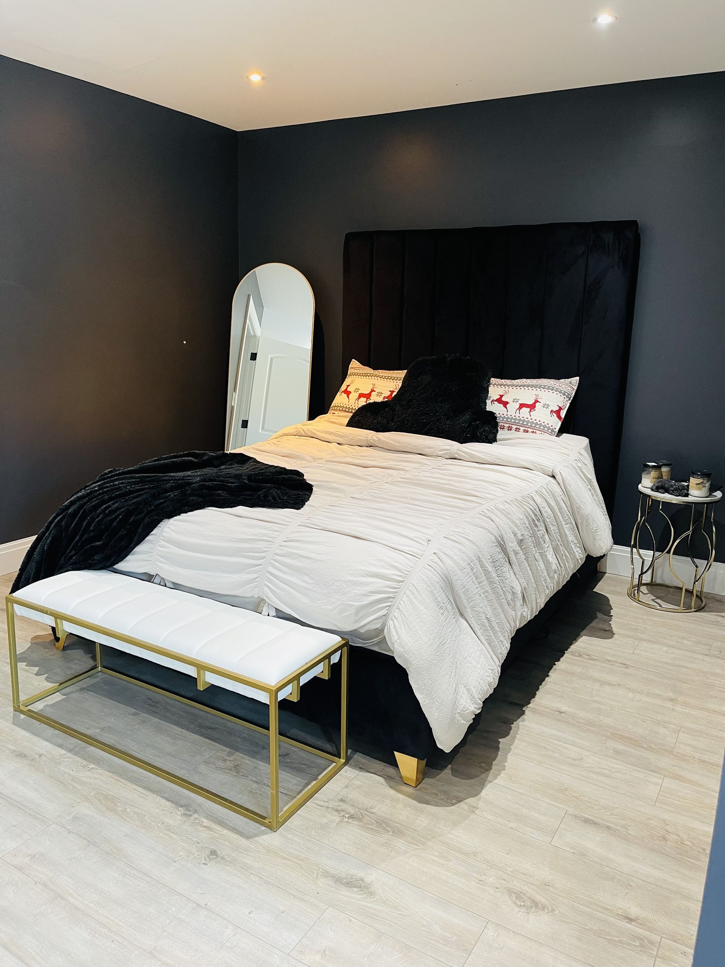 “ Luxurious Modern Home with Pool ! 1hour from NYC.”