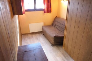 Interior - 2nd floor, view mountain, balcony, parking, tv, 65m², Saint Gervais (Saint-Gervais-les-Bains)