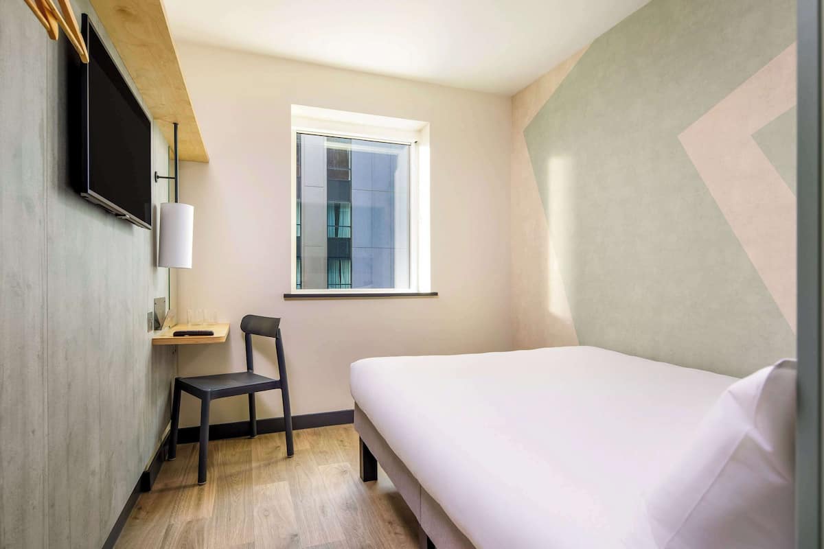 Quarto casal standard, 1 cama de casal | Roupas de cama antialérgicas