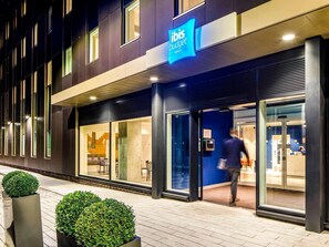 Exterior - ibis budget Manchester Airport (Manchester)