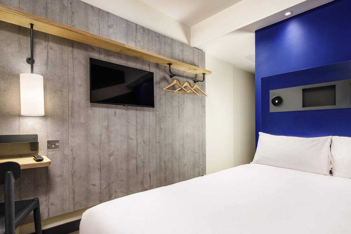 hypo-allergenic bedding, memory-foam beds, desk, laptop workspace