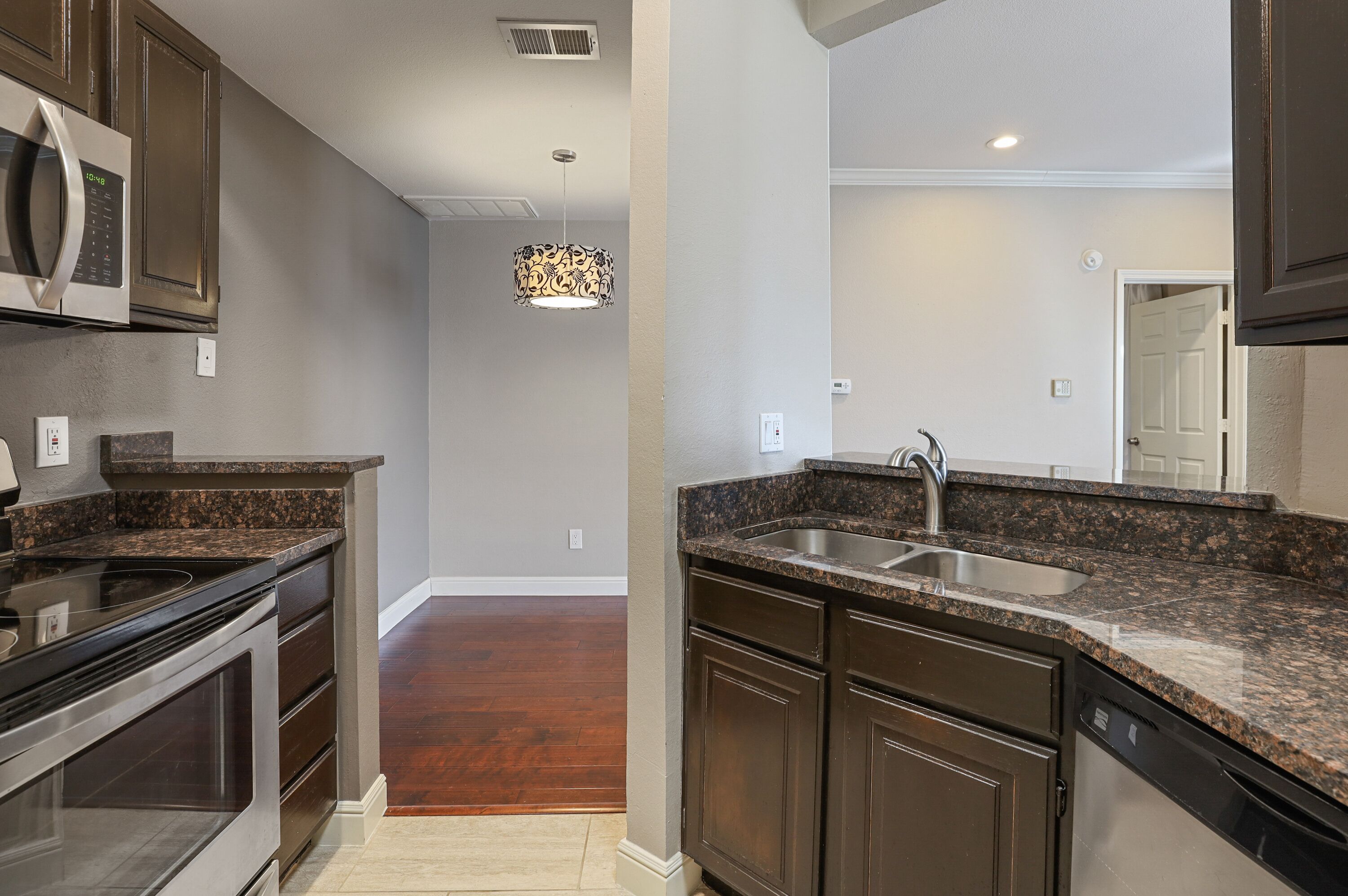 Corporate Rental Furnished in Central Dallas, TX