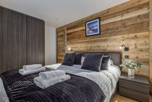 2 chambres, fer et planche à repasser, accès au Wi-Fi (inclus)