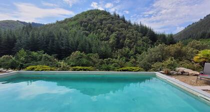 Maison climatisée avec piscine dans les Cévennes