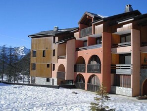 Esterni