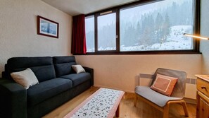 Living area - 7th floor, fitness, tv, ski locker, 25m², Flaine (Flaine)