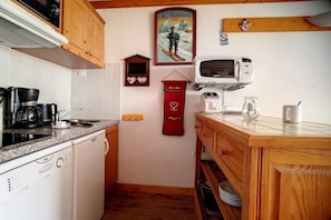 Fridge, microwave, dishwasher