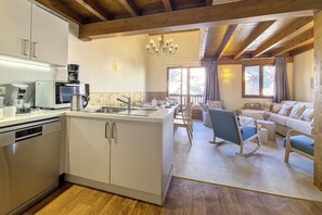 Fridge, microwave, oven, dishwasher - 300m from shops, 1st floor, balcony, tv, 85m², Les Menuires (Les Menuires)