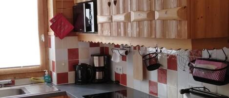 Ovn og oppvaskmaskin