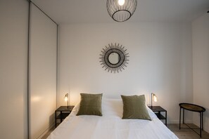 1 chambre, bureau, fer et planche à repasser, Wi-Fi gratuit
