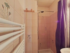 Shower - Ground floor, balcony, tv, ski locker, 26m², Le Grand Bornand (Le Grand-Bornand)