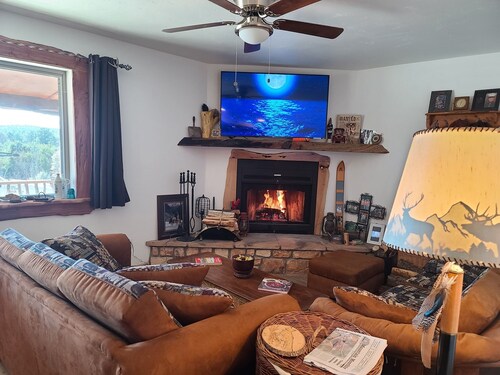TImberon Condo #1,  1BR, amazing mountain views , Views, Golf Course, Fishing!