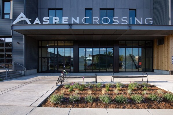 Exterior - Westlake Retreat:Midtown BZN (Bozeman)