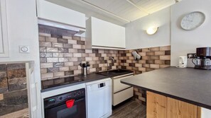 Fridge, microwave, oven, dishwasher - 150m from ski slopes, 5th floor, balcony, tv, 43m², Flaine (Flaine)