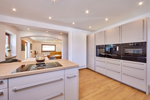 Genießen Sie die neue Ferienwohnung in bester Lage mit 10% Wochenrabatt