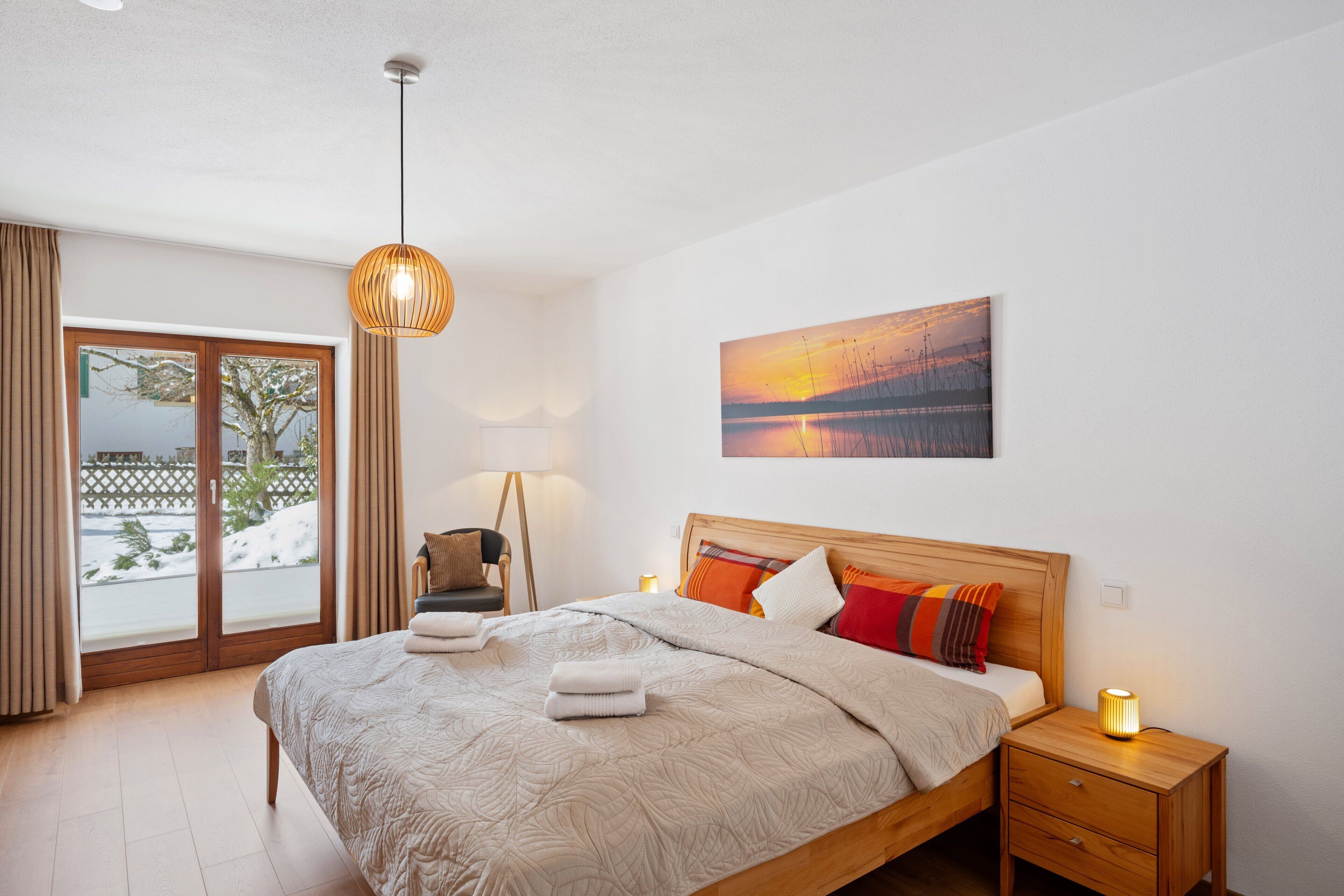2 Schlafzimmer, Schreibtisch, Reisekinderbett, kostenloses WLAN