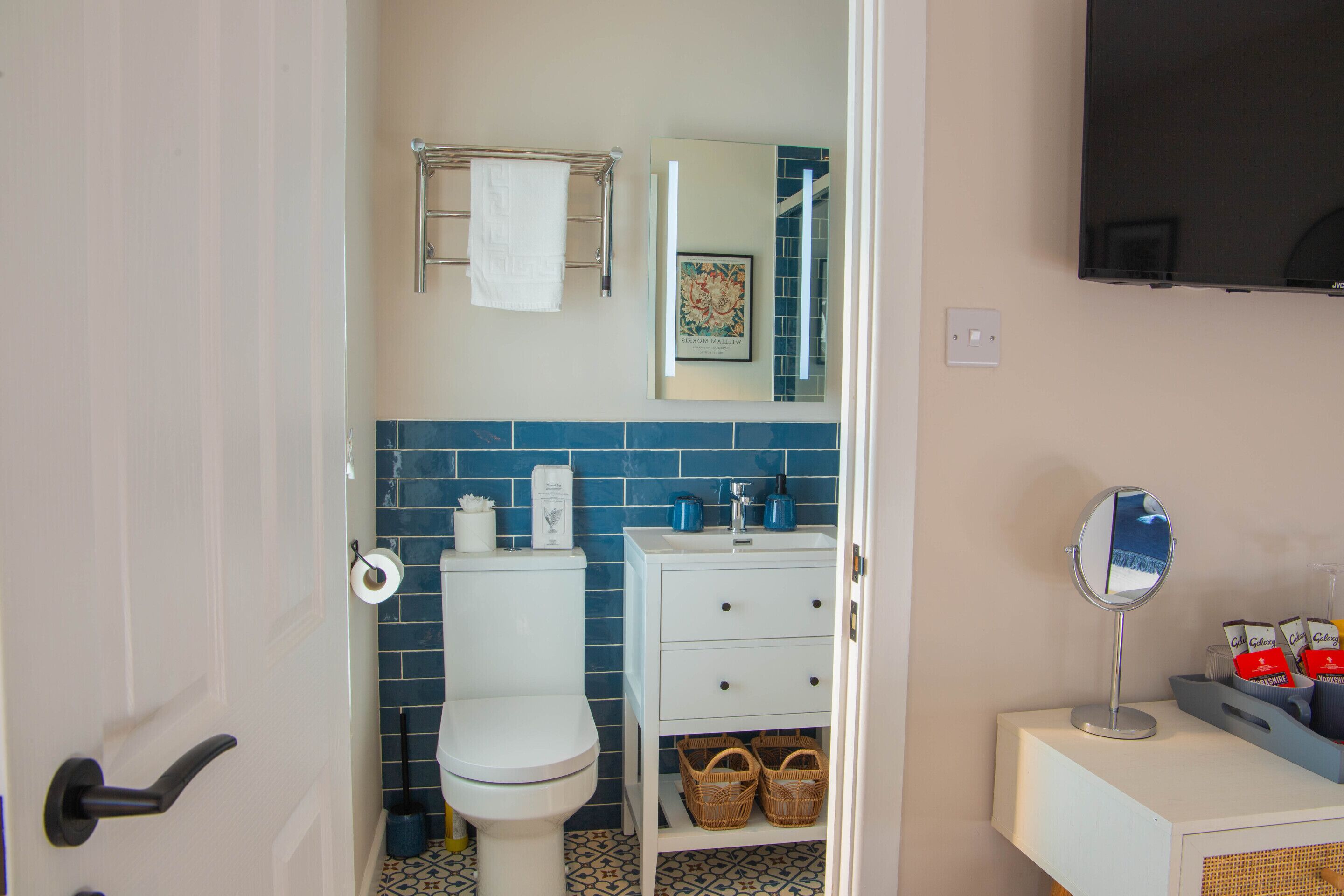 Habitación doble, baño en la habitación (The Courtyard Room) | Baño