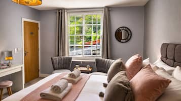 Chambre luxueuse double, salle de bain attenante (The Ironbridge Room)