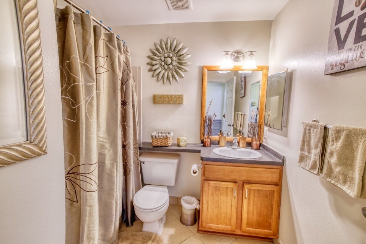 Gorgeous loft by Detroit River