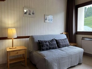 Interior - 50m from ski slopes, 1st floor, view ski slopes, balcony, tv, ski locker, 36m², Montgenèvre (Montgenèvre)