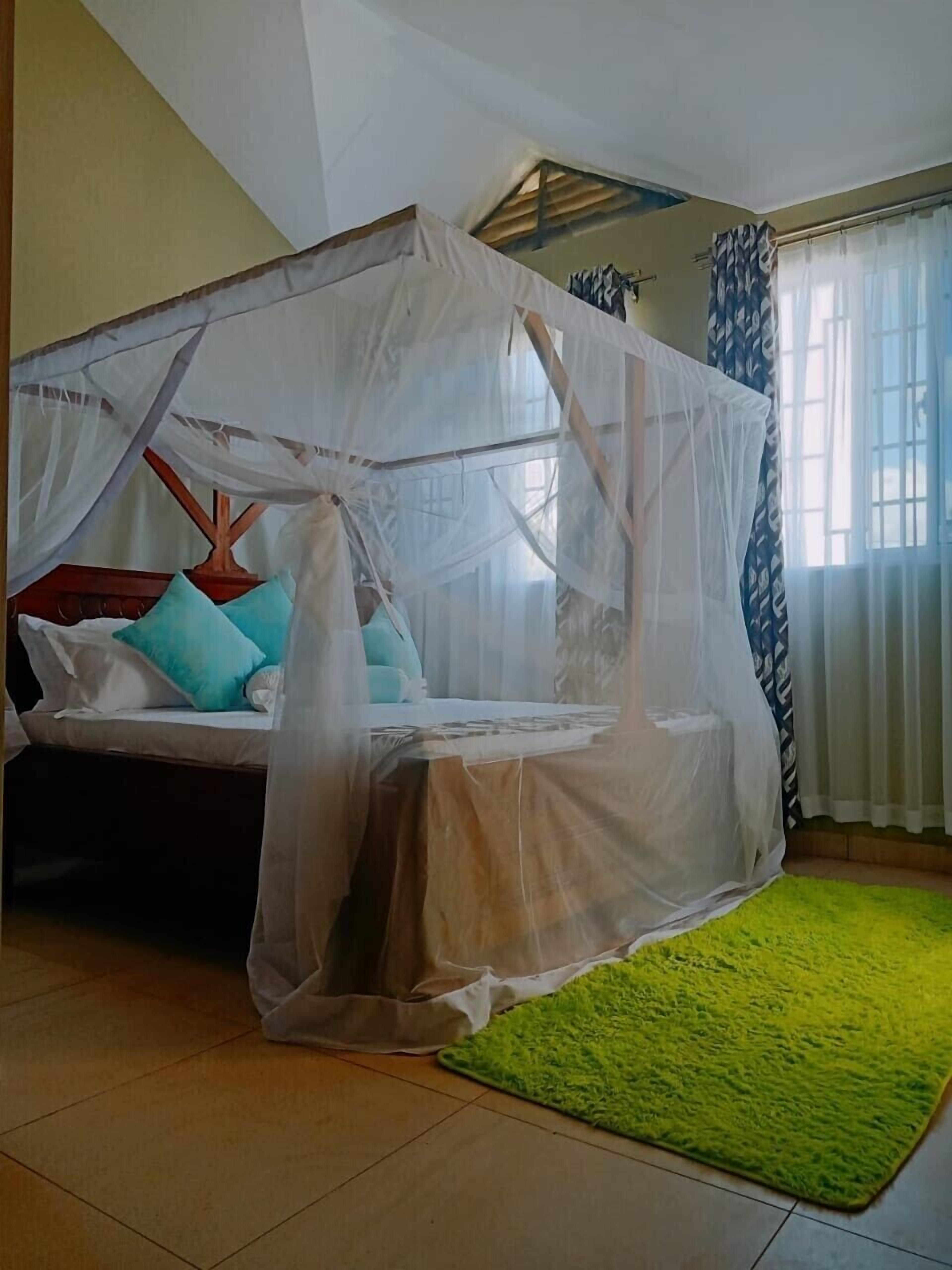 3 bedrooms, free WiFi, bed sheets