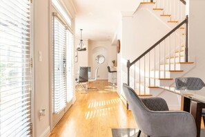 Interior - Luxury Insta Retreat with Hot Tub & Theater (Atlanta)