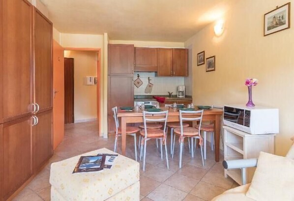 Interior - 220m from resort center, 6th floor, view mountain, balcony, parking, tv, 42m², Montgenèvre (Montgenèvre)
