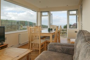 Luxury House, Private Bathroom | Restaurant - Hazelmere House (Woolacombe)