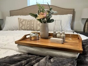 3 bedrooms, iron/ironing board, travel crib, WiFi