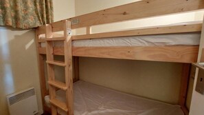 2 bedrooms, Internet