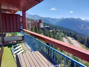 Property grounds - 7th floor, view valley, balcony, tv, 40m², Les Arcs (Les Arcs)