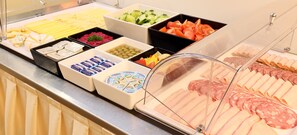 Free daily buffet breakfast - Hotel Amarilis (Prague)