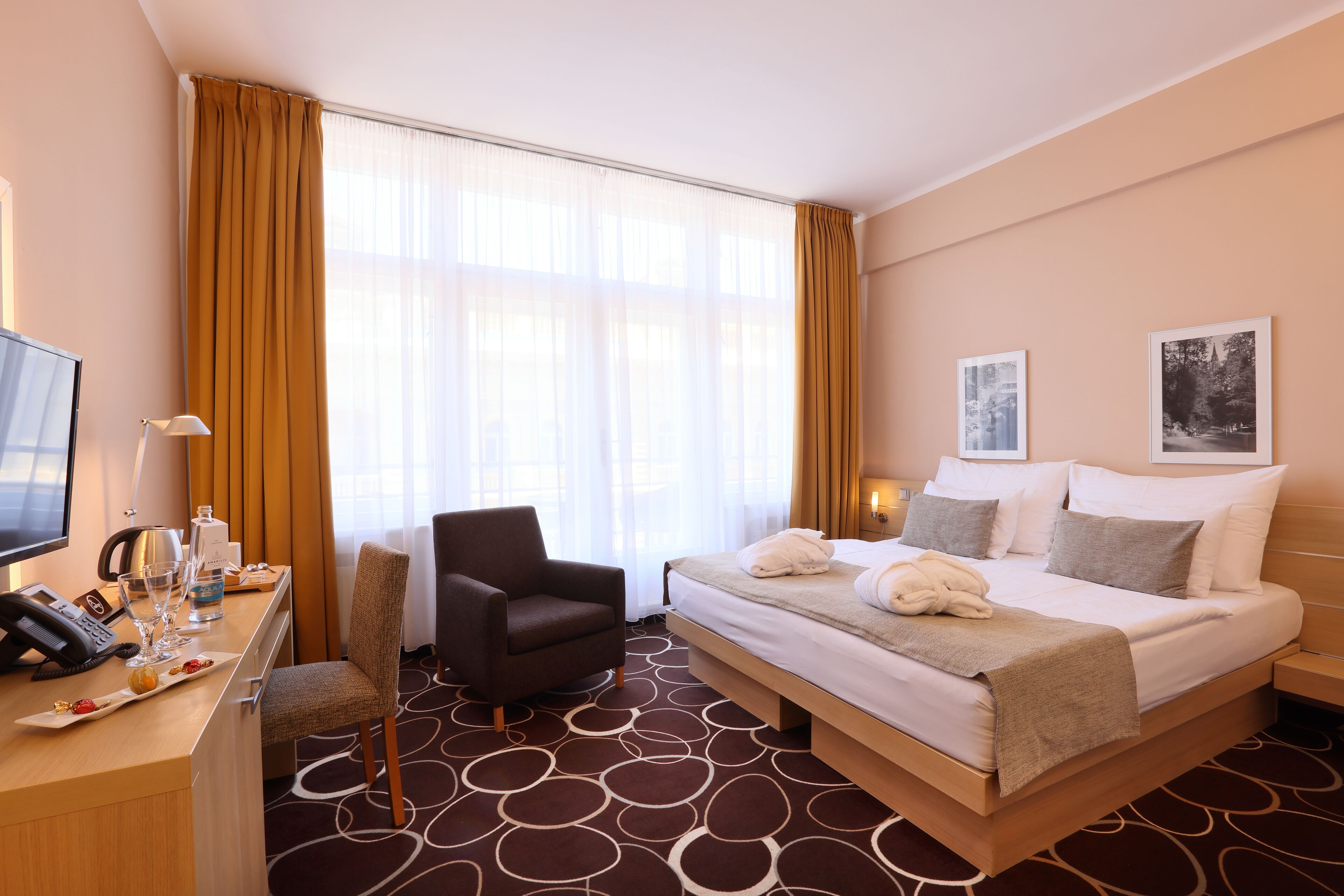 superior room, balcony | 1 bedroom, hypo-allergenic bedding, minibar, in-room safe