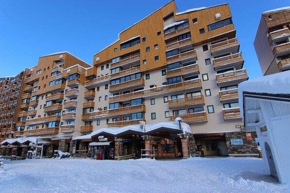 Exterior - 2nd floor, balcony, tv, ski locker, 18m², Val Thorens (Val Thorens)