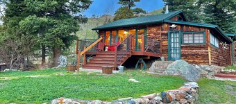 Storybook Cabin - Private Stream, Incredible Canyon View, Starlink Internet