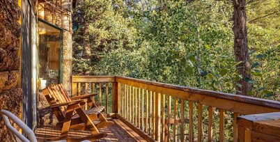 Storybook Cabin - Private Stream, Incredible Canyon View, Starlink Internet