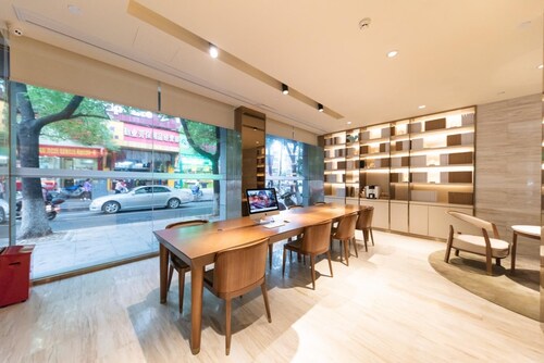 Ji Hotel