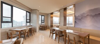 Ji Hotel