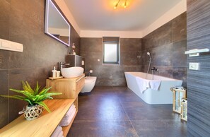 Hair dryer, towels - Villa Bonjour with Pool (Krk)