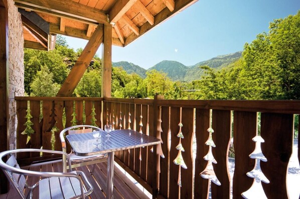 Outdoor dining - Terrace, balcony, parking, tv, ski locker, 34m², Ax-Les-Thermes (Ax-les-Thermes)