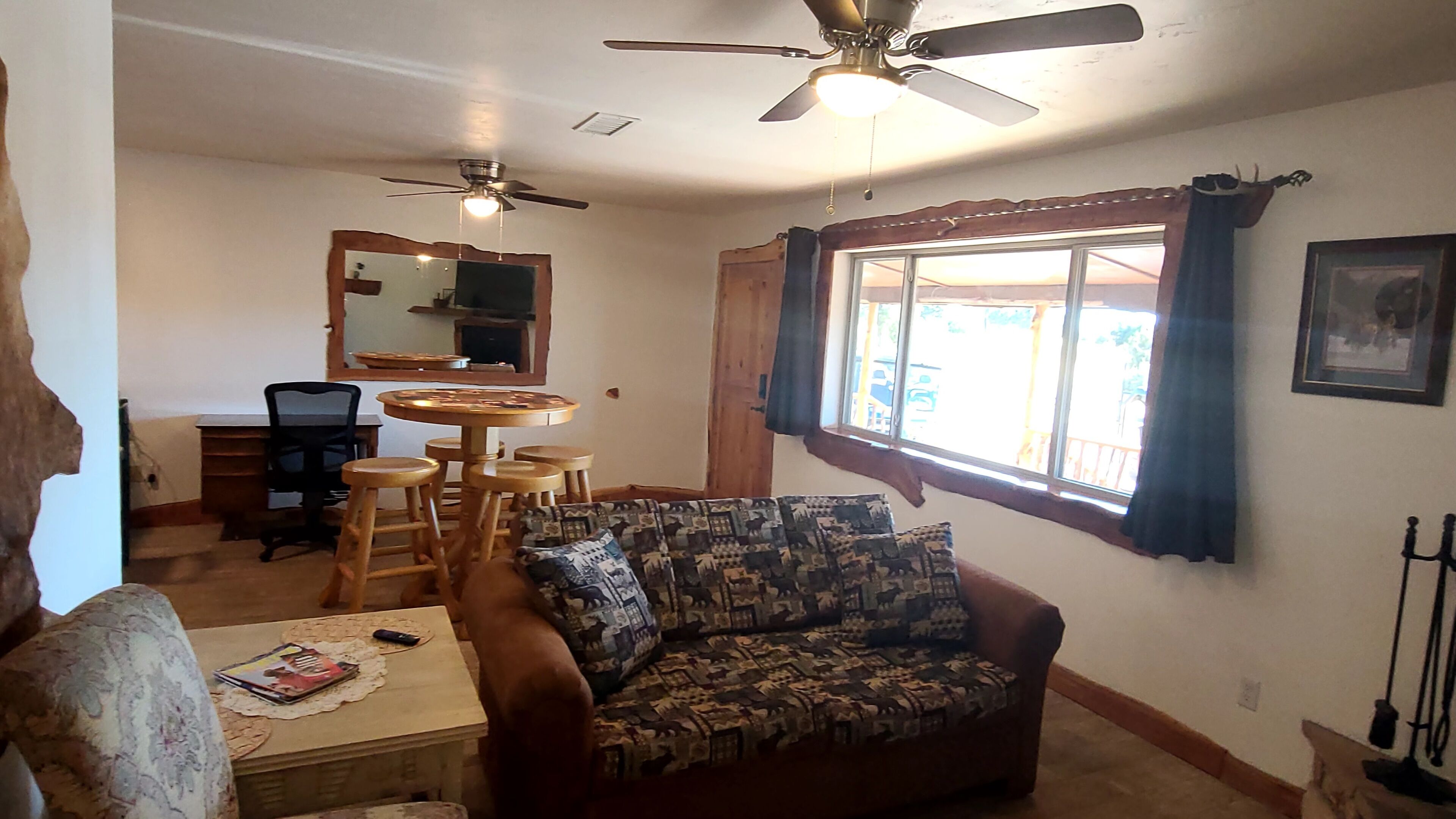 Timberon Condo 1 BR, Rustic and Serene great golf course and mountain views